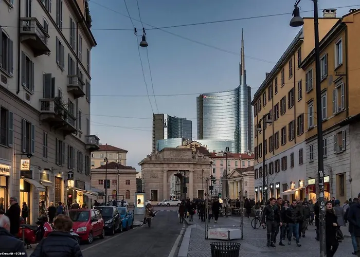 Corso Garibaldi Shopping Center, Art E Shopping Μιλάνο